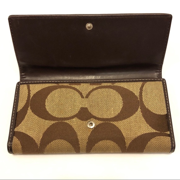 Coach Signature Canvas Wallet - Picture 3 of 5